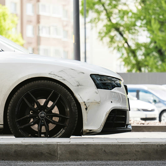 Clear Coat vs. Paint Damage: How to Diagnose Scratches and Choose the Right Fix